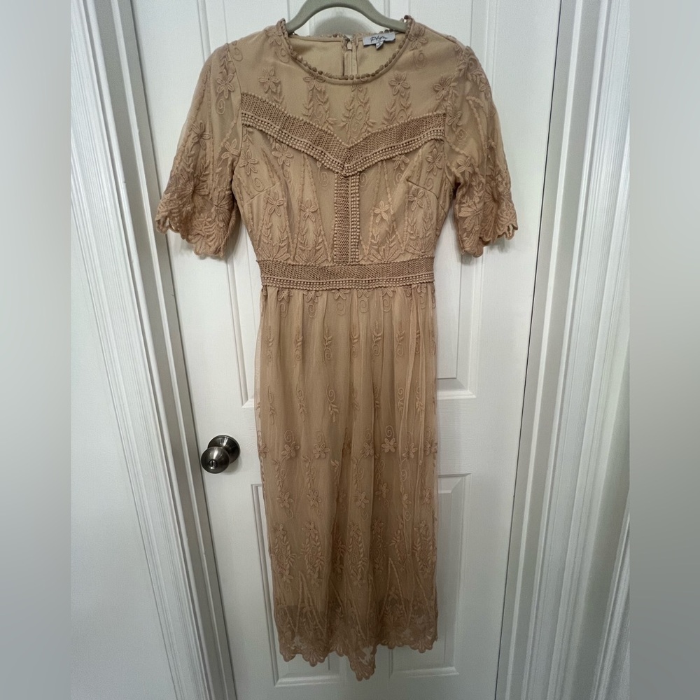 Polagram Lace Midi Dress in Beige size small